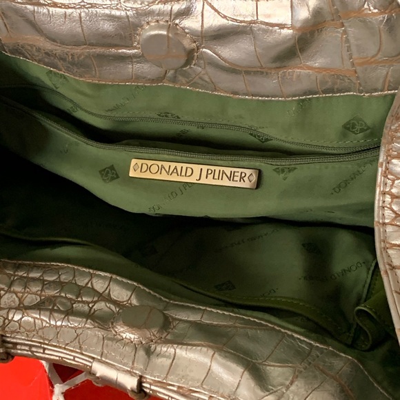Platinum Crocodile leather Donald J Pliner bag - Picture 4 of 5